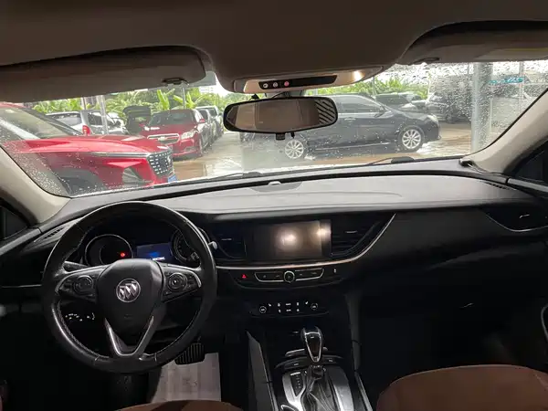 Buick Regal 2018
