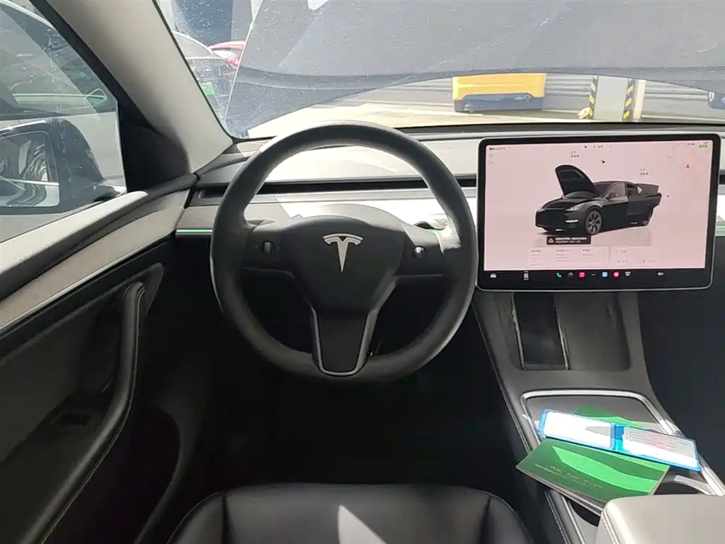 Tesla Model Y 2023 — фото 11