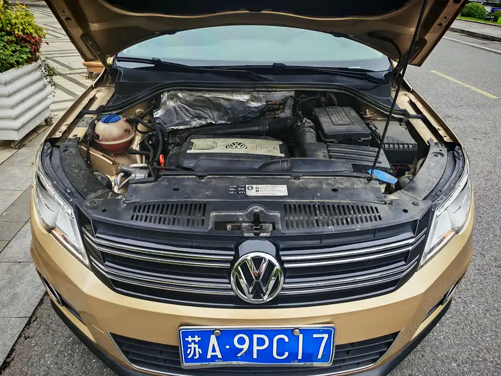 Volkswagen Tiguan 2013 — фото 24