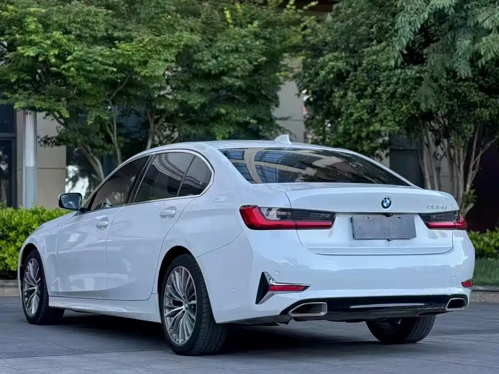 BMW 3 Series 2020 — фото 17