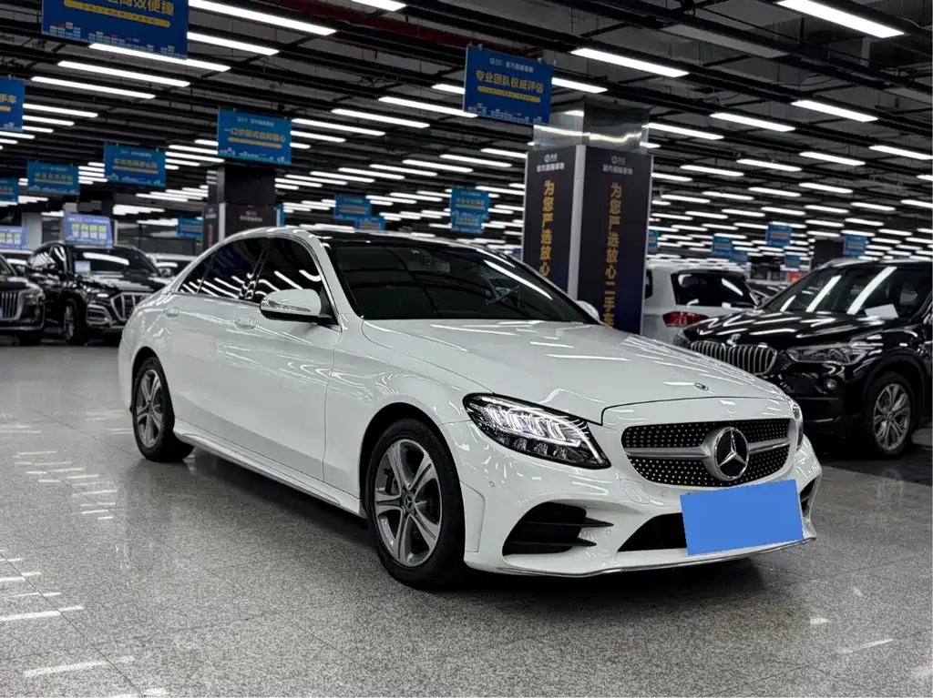Mercedes-Benz C-Class 2019