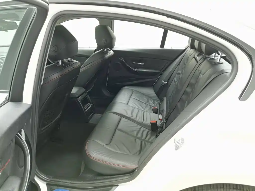 BMW 3 Series 2014 — фото 15