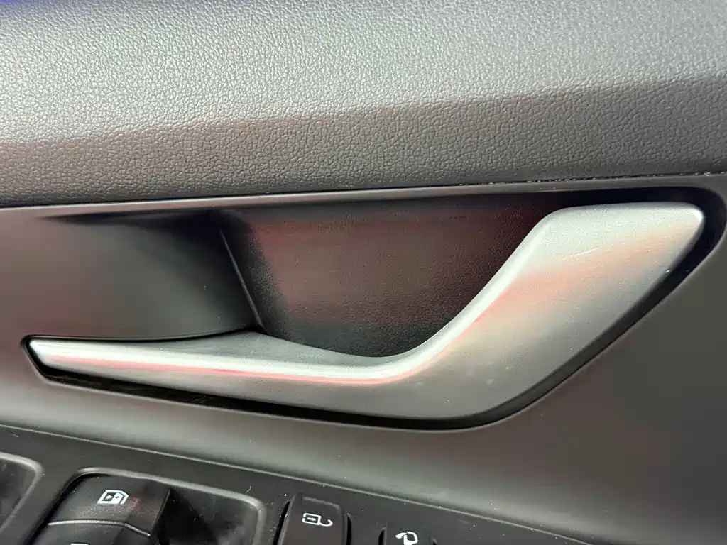 Hyundai Elantra 2021 — фото 14