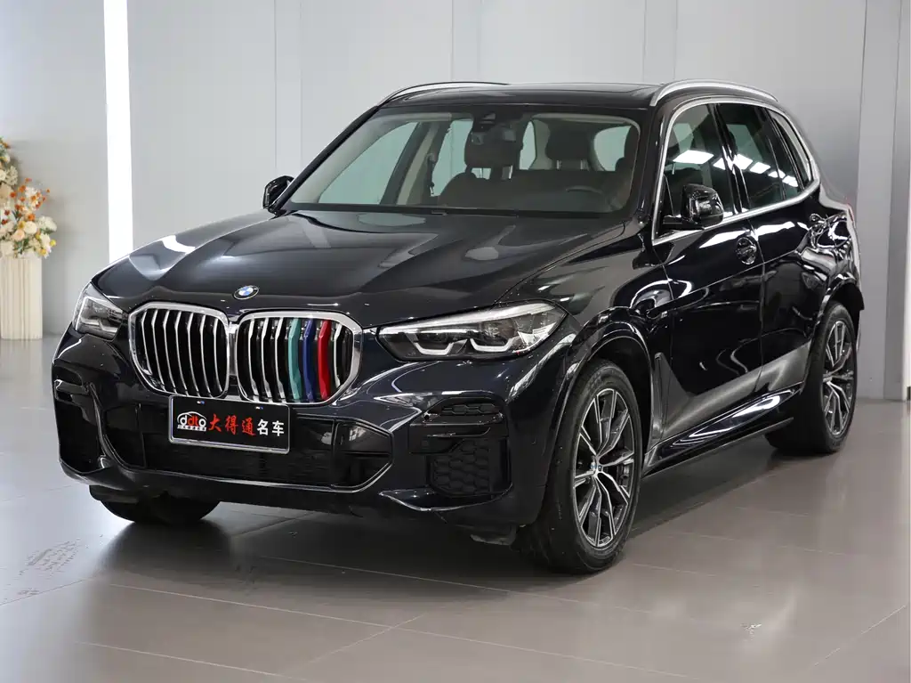 BMW X5 2022 — фото 1