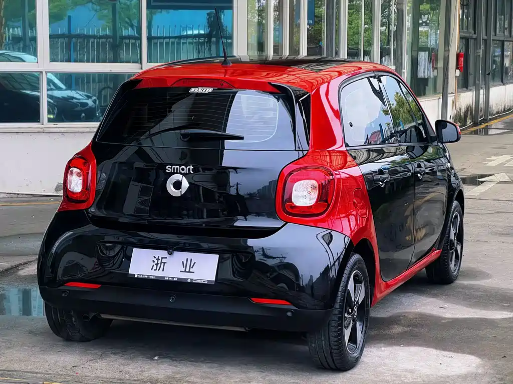 smart Forfour 2018 — фото 12