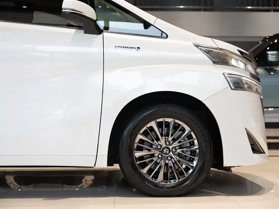 Toyota Vellfire 2023 — фото 5