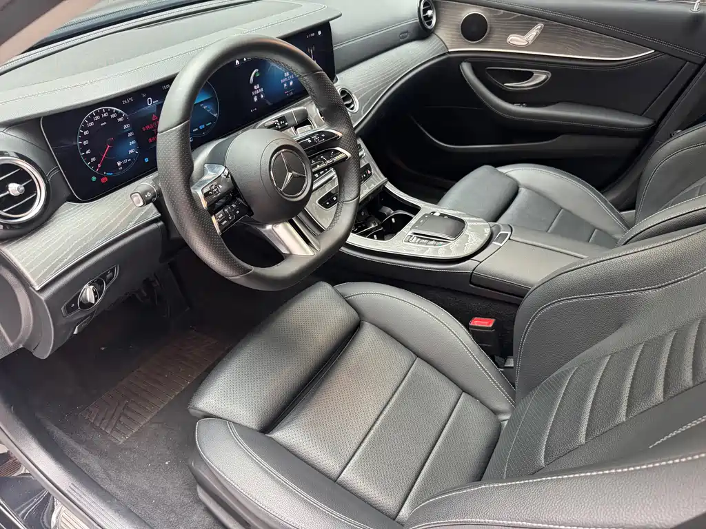 Mercedes-Benz E-Class 2021 — фото 11