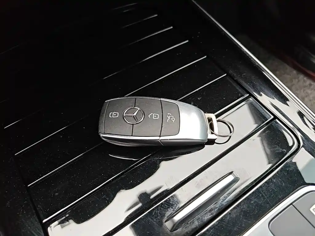 Mercedes-Benz GLB 2023 — фото 9