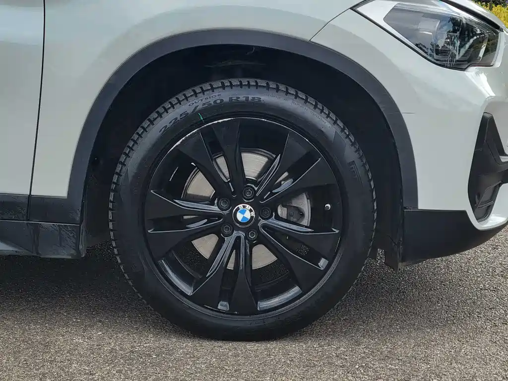 BMW X1 2021 — фото 18