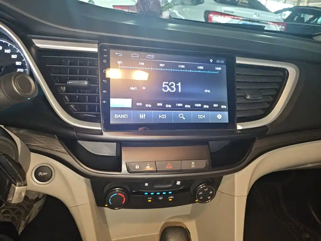 Buick Excelle 2017 — фото 13