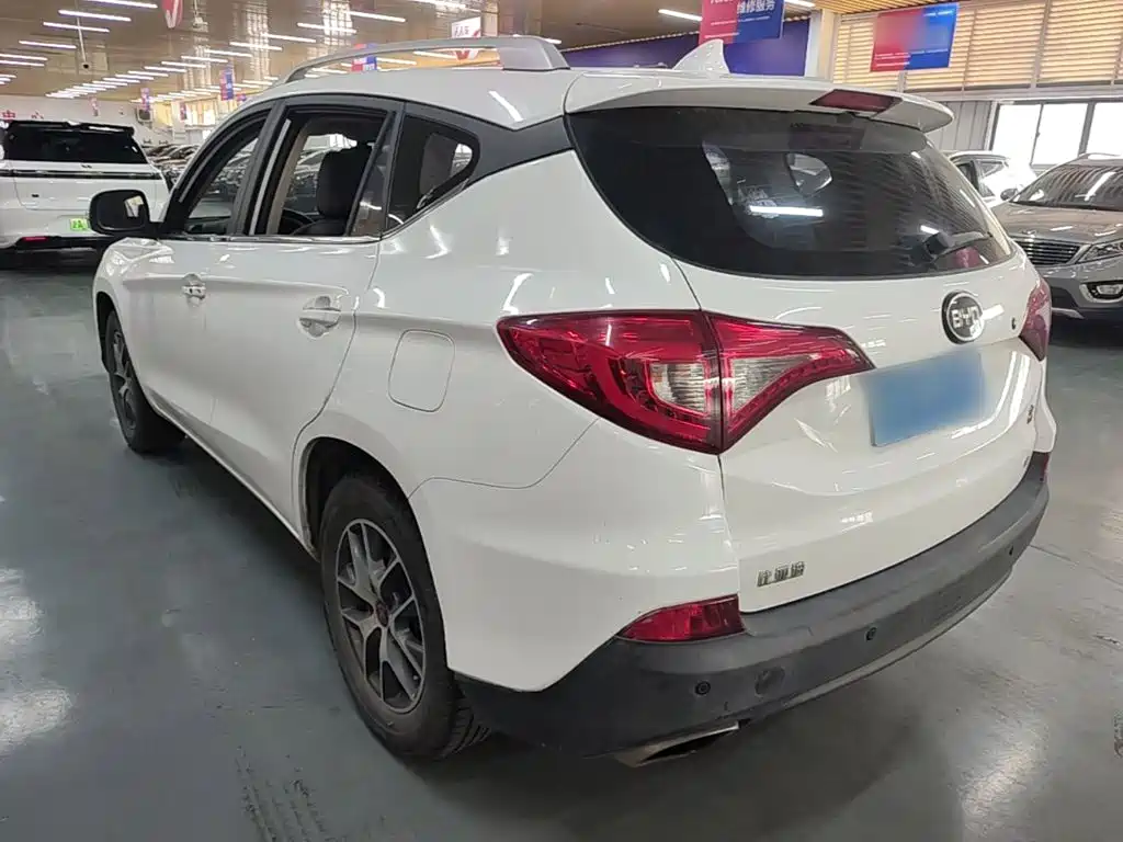 BYD Song 2016
