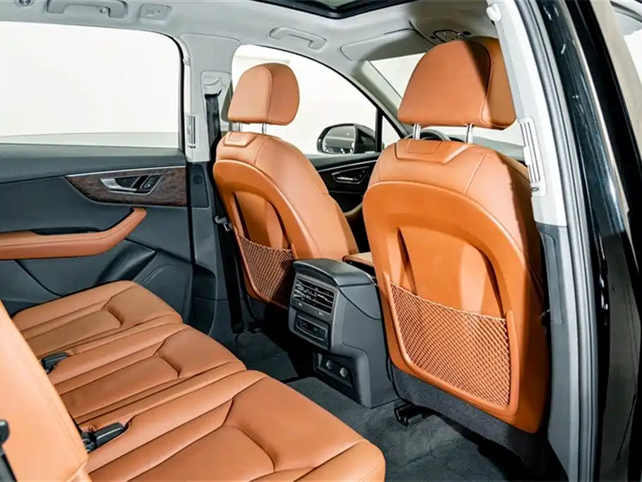 Audi Q7 2023 — фото 22