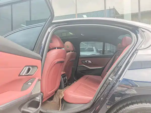 BMW 3 Series 2025