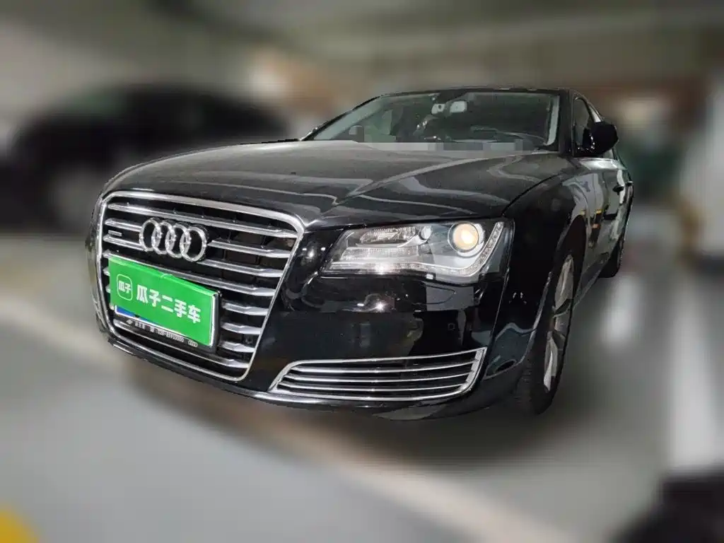 Audi A8 2014 — фото 2