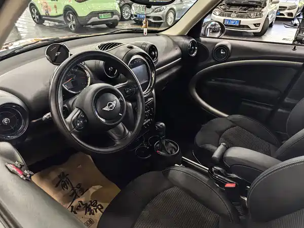 MINI Countryman 2015