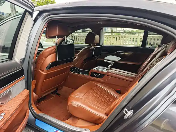BMW 7 Series 2019