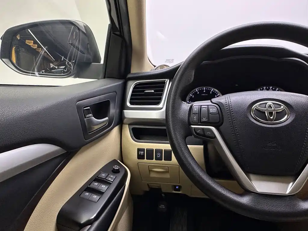 Toyota Highlander 2020 — фото 20