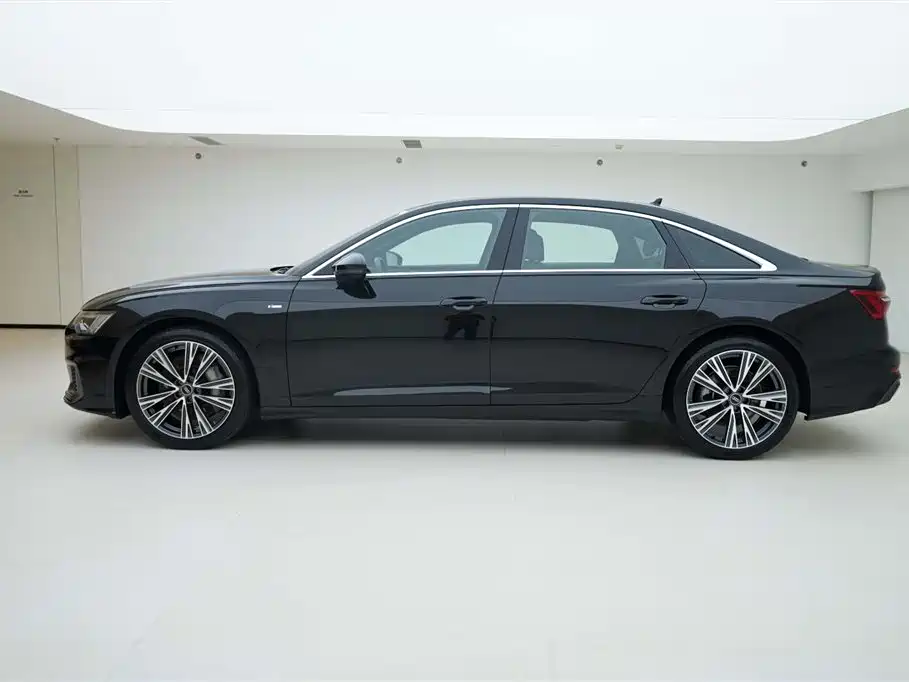Audi A6L 2022