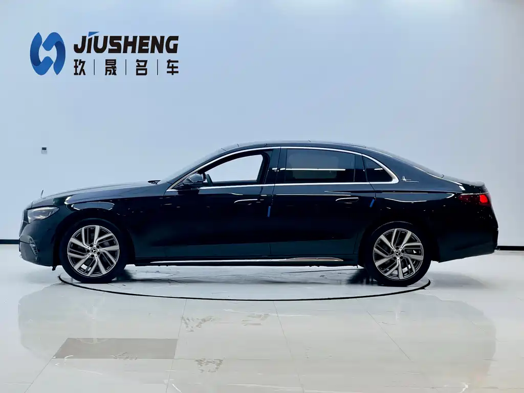 Mercedes-Benz E-Class 2024