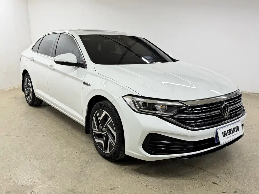 Volkswagen Sagitar 2023
