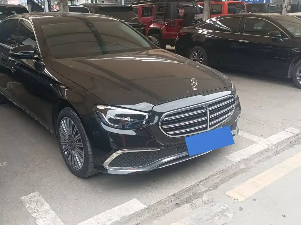 Mercedes-Benz E-Class 2023 — фото 3