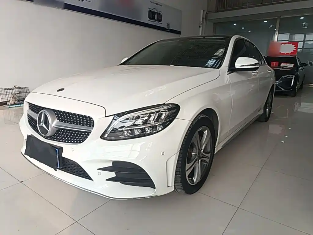 Mercedes-Benz C-Class 2021