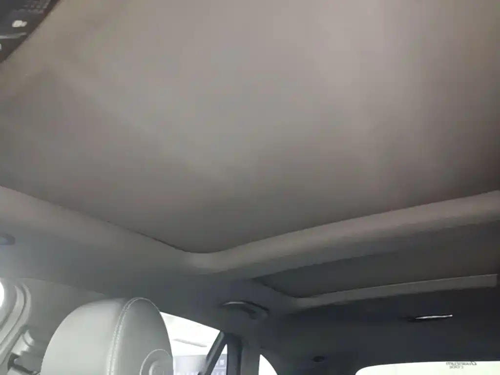 Mercedes-Benz GLC 2016 — фото 18
