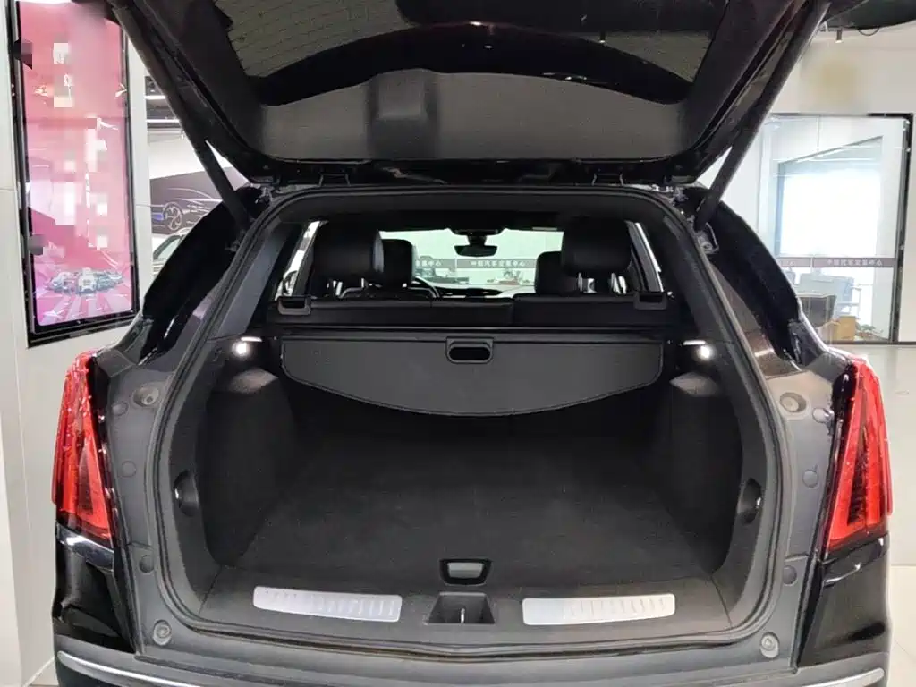 Cadillac XT5 2020 — фото 19