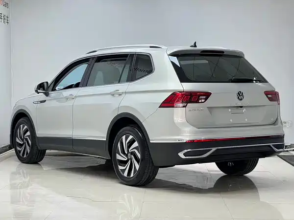 Volkswagen Tiguan L 2023