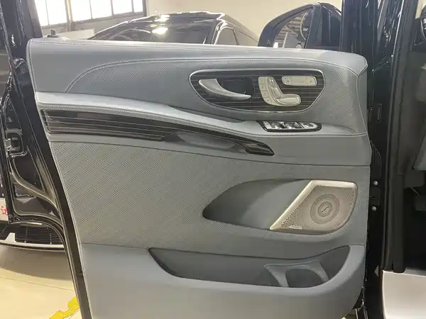 Mercedes-Benz Vito 2024