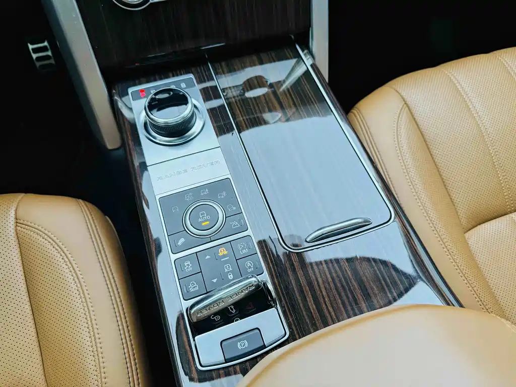 Land Rover Range Rover 2018 — фото 14