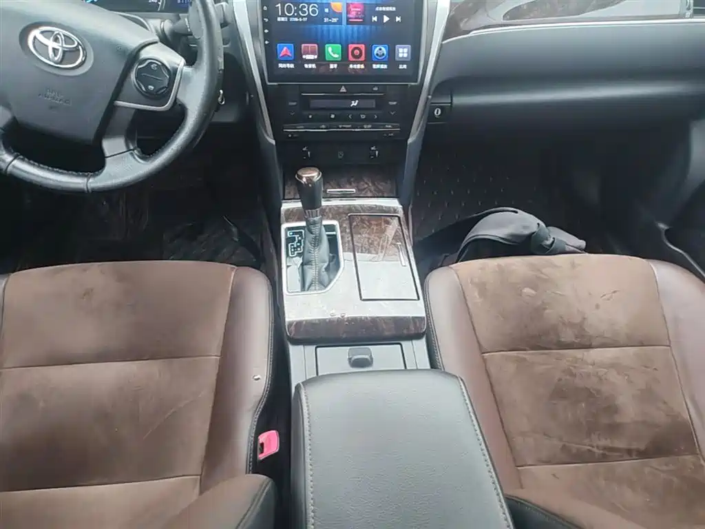 Toyota Camry 2017 — фото 14