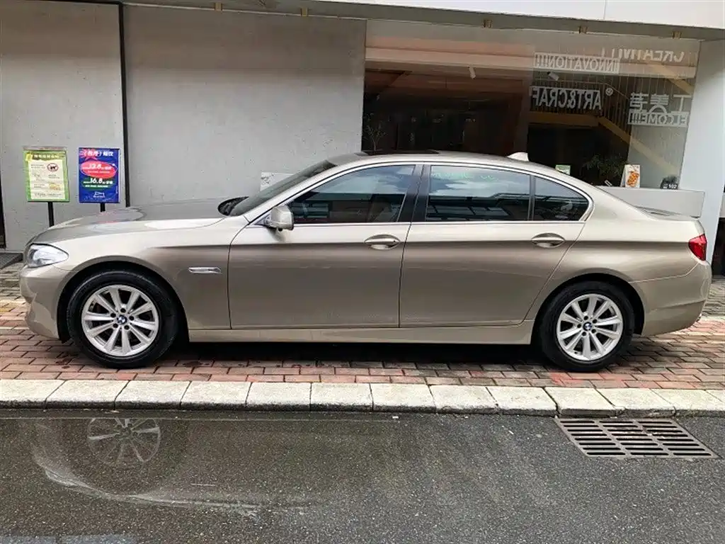 BMW 5 Series 2014 — фото 12