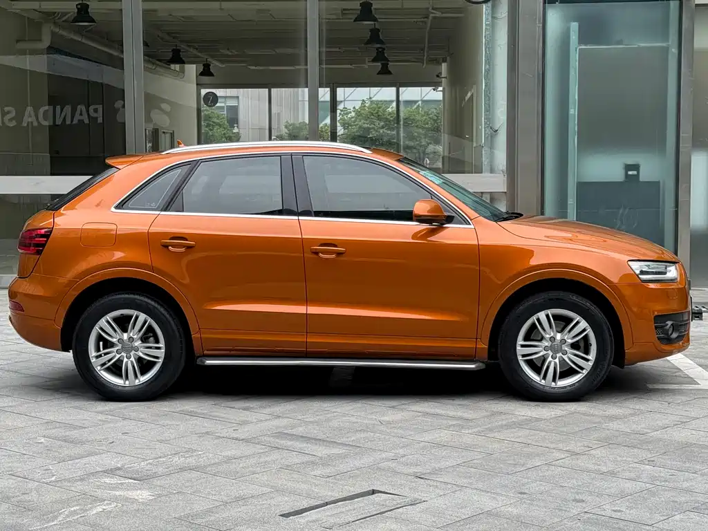 Audi Q3 2014 — фото 15