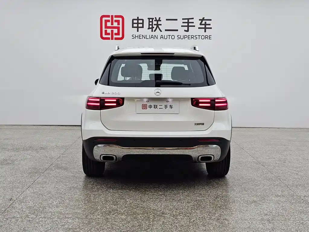 Mercedes-Benz GLB 2024