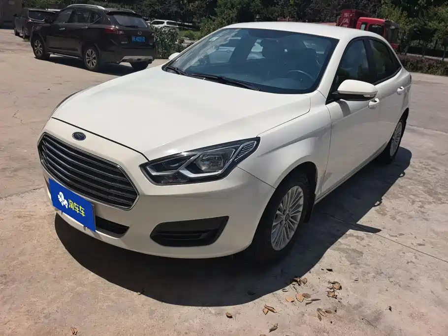 Ford Escort 2018