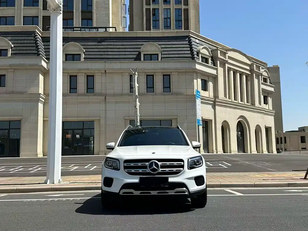 Mercedes-Benz GLB 2021