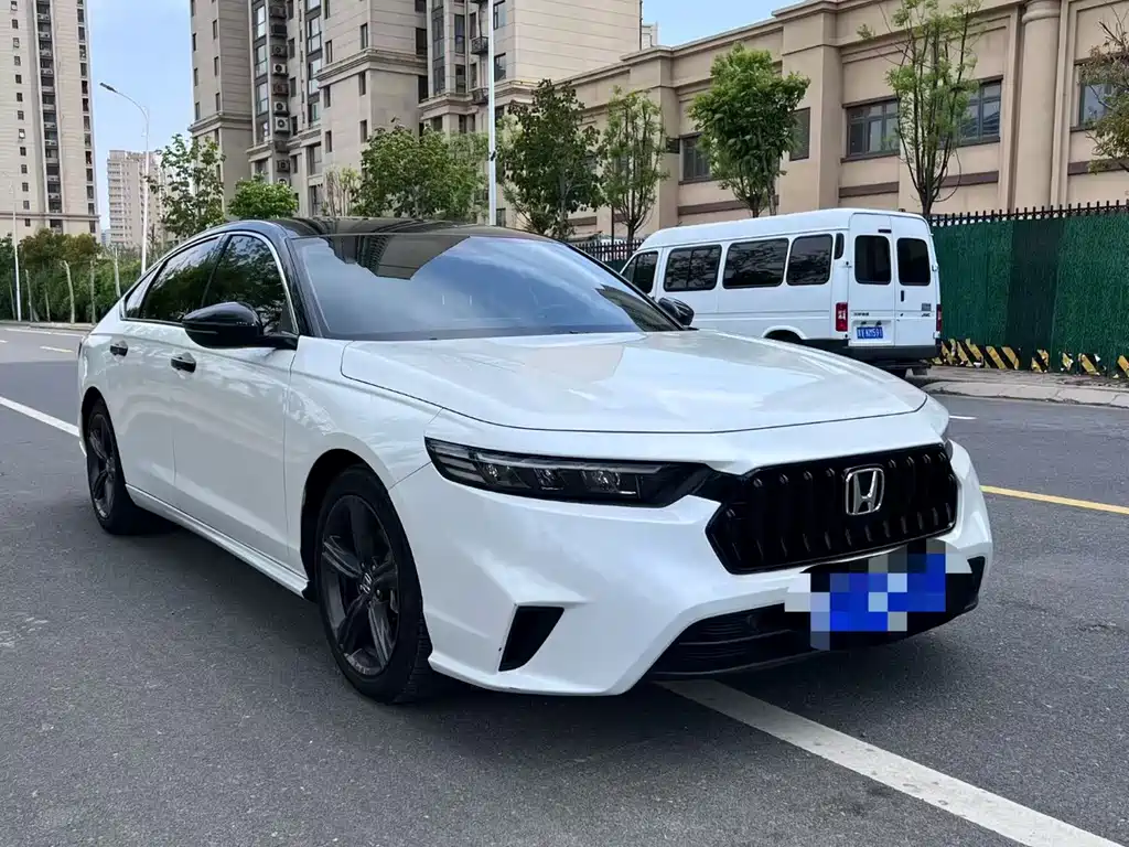 Honda Inspire 2024 — фото 3