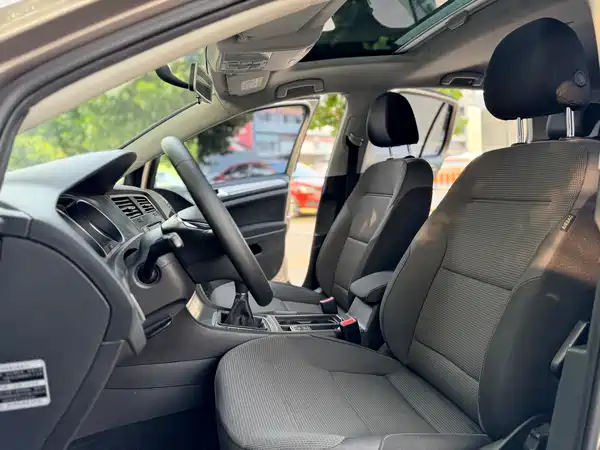 Volkswagen Golf 2015