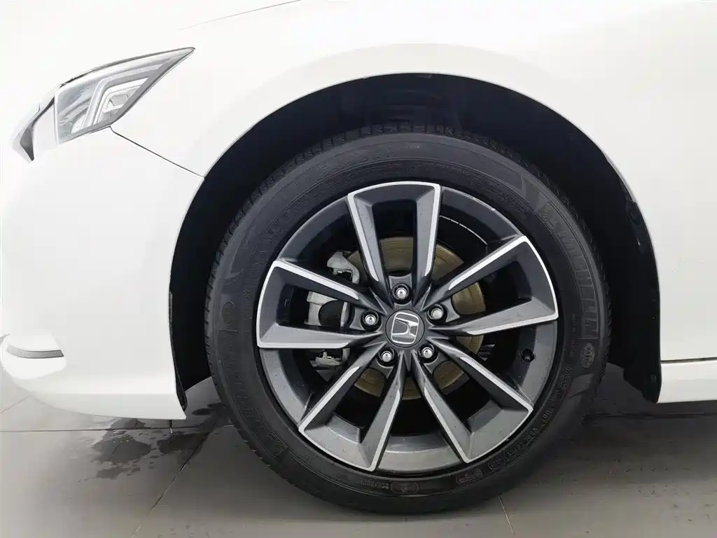 Honda Inspire 2022 — фото 17
