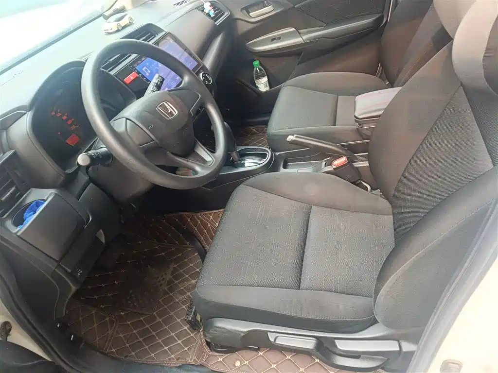 Honda Fit 2017 — фото 11