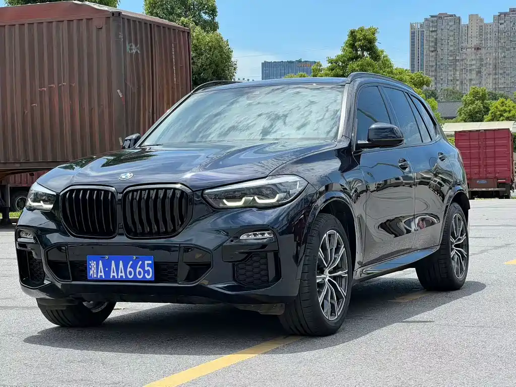 BMW X5 2021