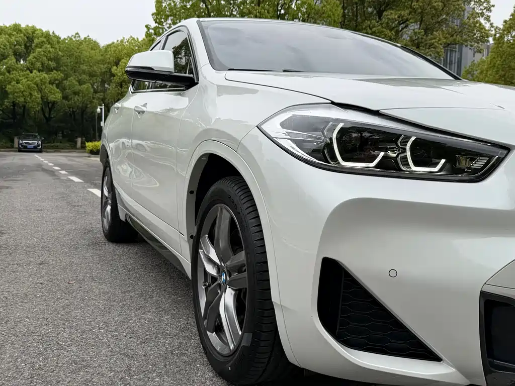 BMW X2 2023 — фото 19