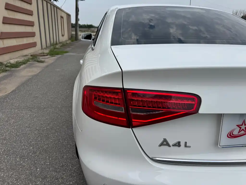 Audi A4L 2015 — фото 25