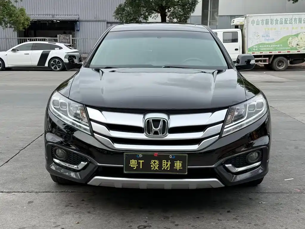 Honda Crosstour 2016 — фото 2