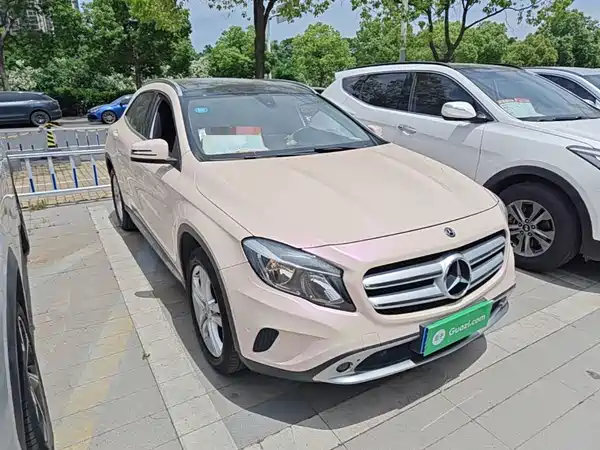 Mercedes-Benz GLA 2016