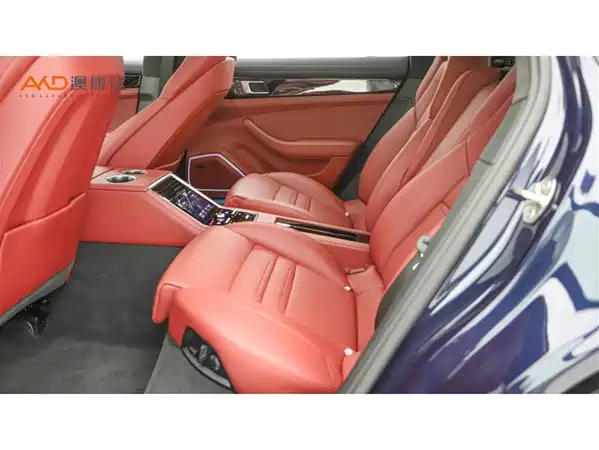 Porsche Panamera 2024