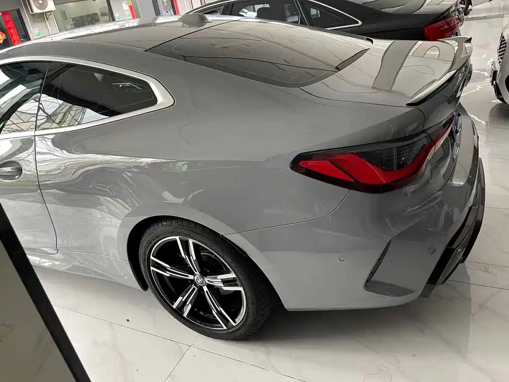 BMW 4 Series 2025 — фото 11