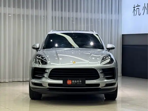 Porsche Macan 2020