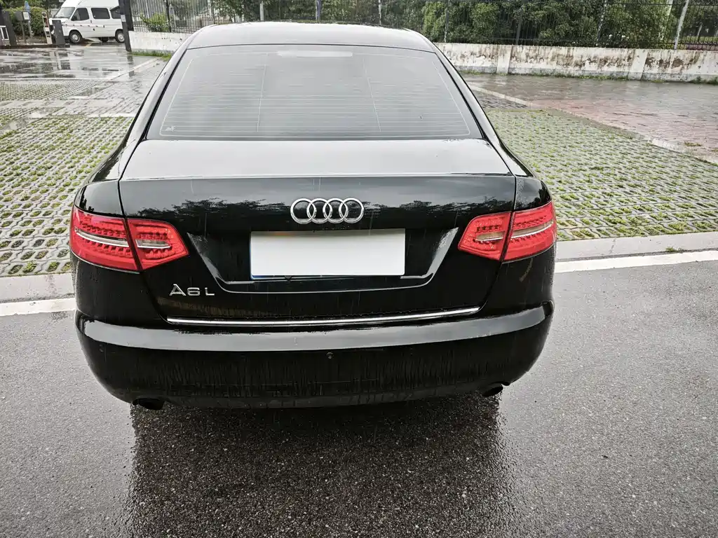 Audi A6L 2010